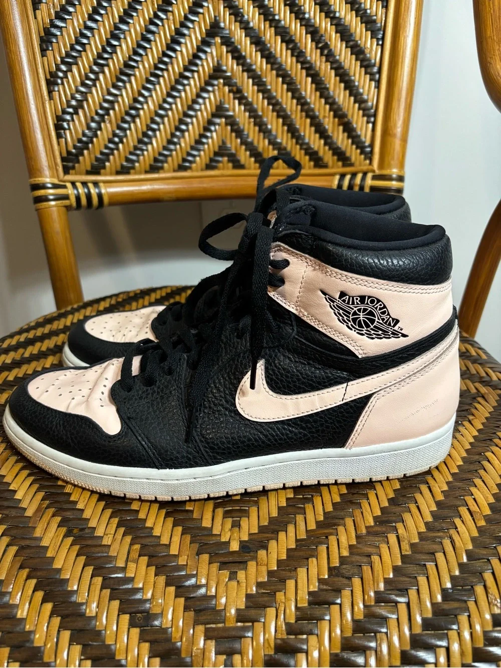 Air Jordan 1 Retro OG High Crimson Tint  555088-081 Size 10.5